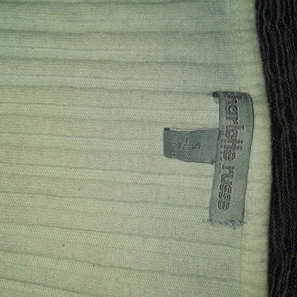 Charlotte Russe zip top - Picture 2 of 3